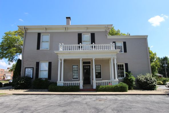 318 Main St, Shelbyville, IL 62565